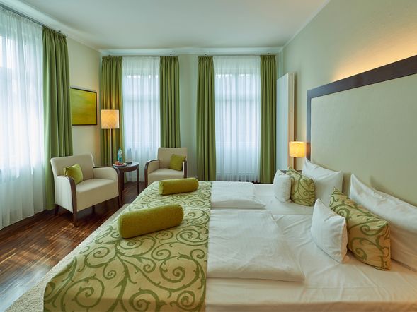 Doppelzimmer Deluxe mit Balkon - elbseitig