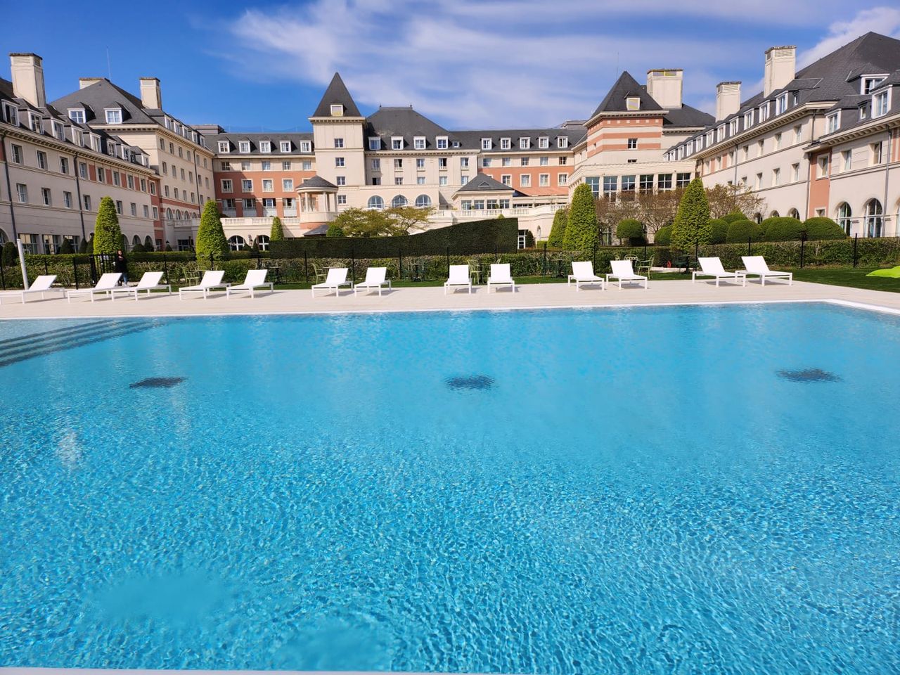 DISNEYLAND®PARIS &  4* Dream Castle Hotel-2 Tage