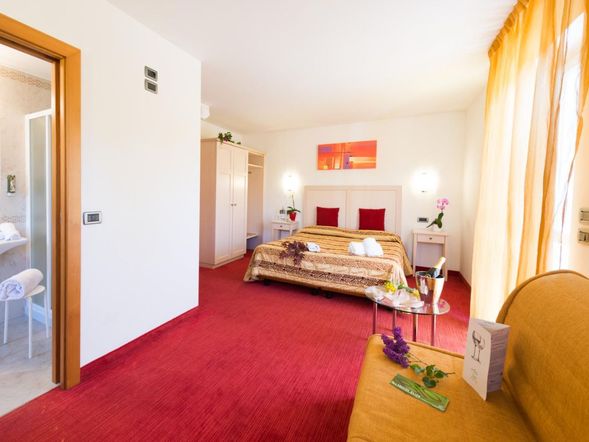 NatureBio Hotel Elite