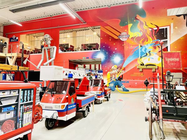Feuerwehrerlebniswelt hautnah erleben in Augsburg Frühstück