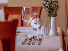 Wellnesszeit im einzigartigen Wohlfühlhotel im Thermen- & Vulkanland inkl. Abendmenü | 4 Nächte