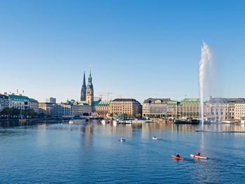 4 Tage mit Frühstück im Leonardo Hotel Hamburg Altona