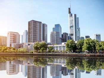 5 Tage Urlaub am Ufer des Mains in Frankfurt