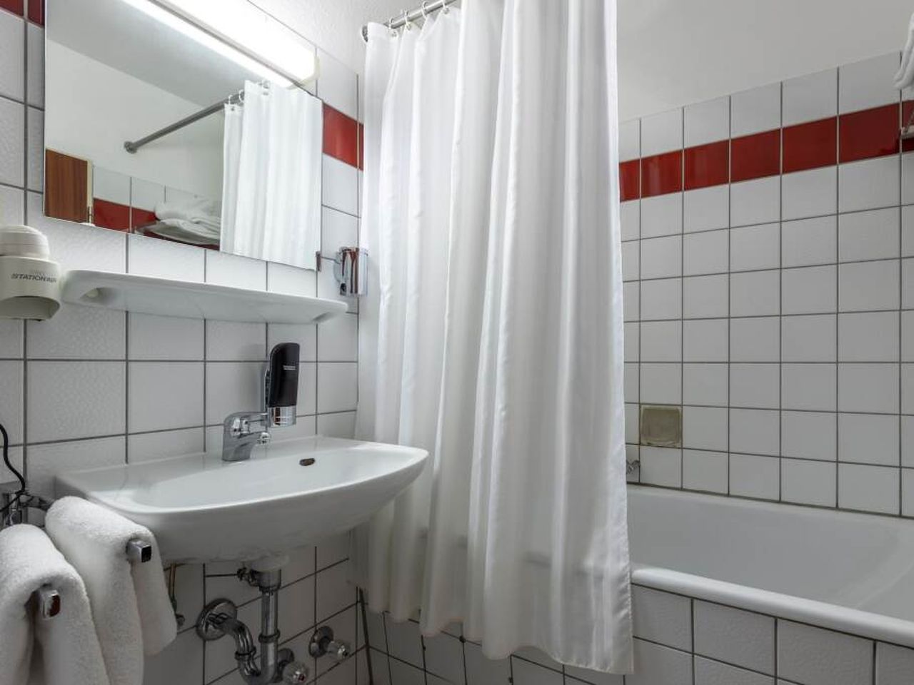 2 Tage mit Frühstück im Trip Inn City Hotel Krefeld