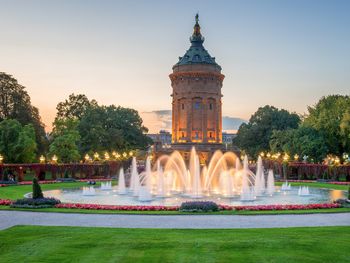 2 Tage nahe des Wasserturms in Mannheim mit Frühstück