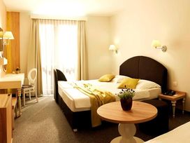 5 Tage Urlaub mit Frühstück im Hotel Mirna by Lifeclass Hotels & Spa