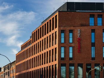 8 Tage außerhalb Hamburgs nächtigen 