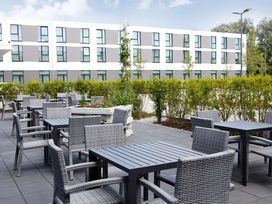 2 Tage Kurzurlaub mit Frühstück im Hampton by Hilton Munich Airport South
