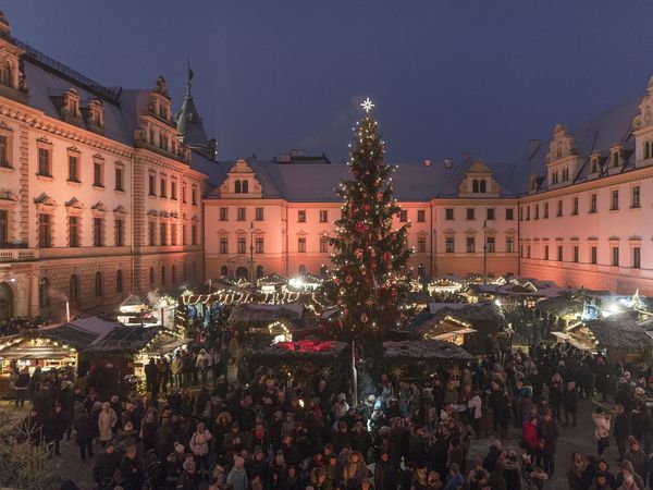 2 Tage Weihnachtsmarkt auf Schloss Thurn & Taxis in Rieden (Oberpfalz), Bayern inkl. Halbpension