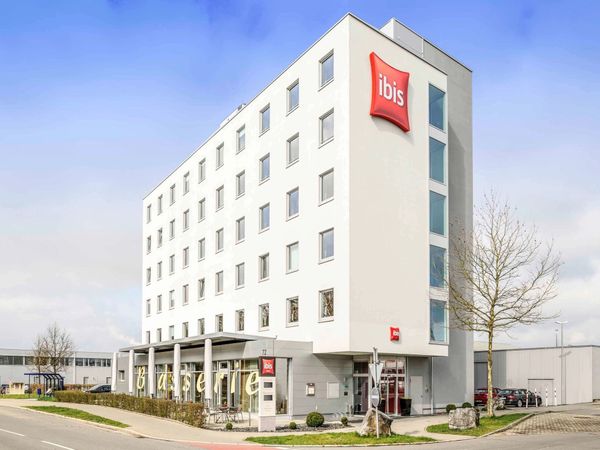 5 Tage Urlaub mit Frühstück im Hotel ibis Friedrichshafen Airport Messe Hotel ibis Friedrichshafen Airport Messe, Baden-Württemberg inkl. Frühstück