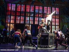 MJ - Das Michael Jackson Musical mit Ticket und Hotel