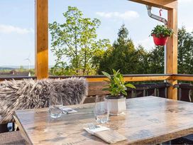 Feierabend-Flucht: Genussvolle Nacht in Levern Do-Fr