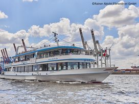 Hamburger Große Silvesterfeier auf der MS Elbkristall