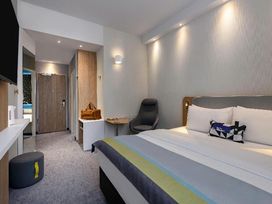 2 Tage mit Frühstück im Holiday Inn Regensburg