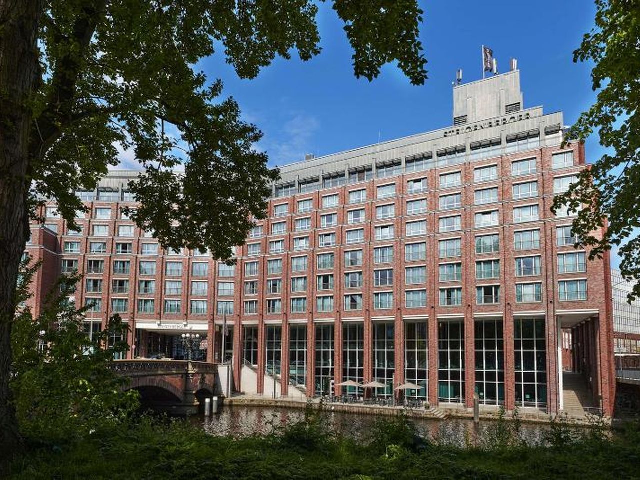 Hansestadt erkunden im Steigenberger Hotel Hamburg