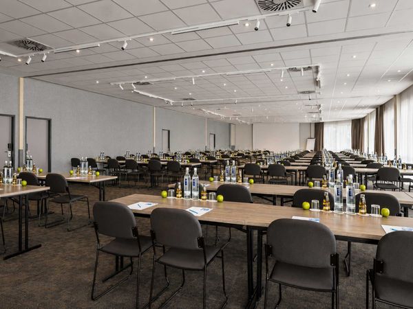 2 Tage Flughafen-Auszeit im Sunday Hotel Frankfurt Airport in Frankfurt am Main, Hessen inkl. Frühstück