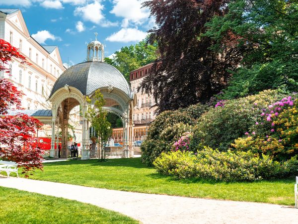 Kuraufenthalt bei der Kolonnade mit HP - 6 Tage in Karlsbad (Karlovy Vary), Karlsbad (Karlovarský kraj) inkl. Halbpension