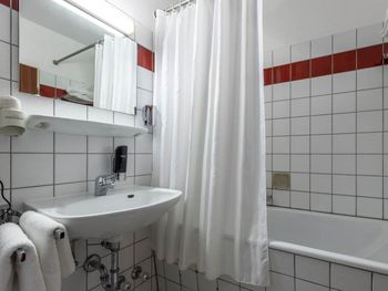 2 Tage mit Frühstück im Trip Inn City Hotel Krefeld
