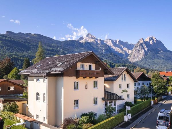 7 Tage Urlaub in den Alpen mit Einkehr in die Windbeutelalm in Garmisch-Partenkirchen, Bayern
