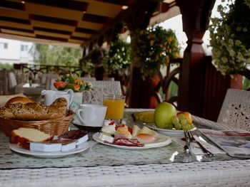 9 Tage am Badesee mit Frühstück im Hotel Alex