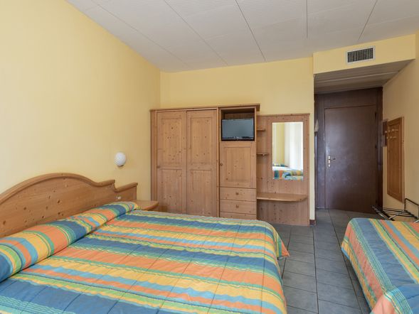Dreibettzimmer STANDARD mit Balkon