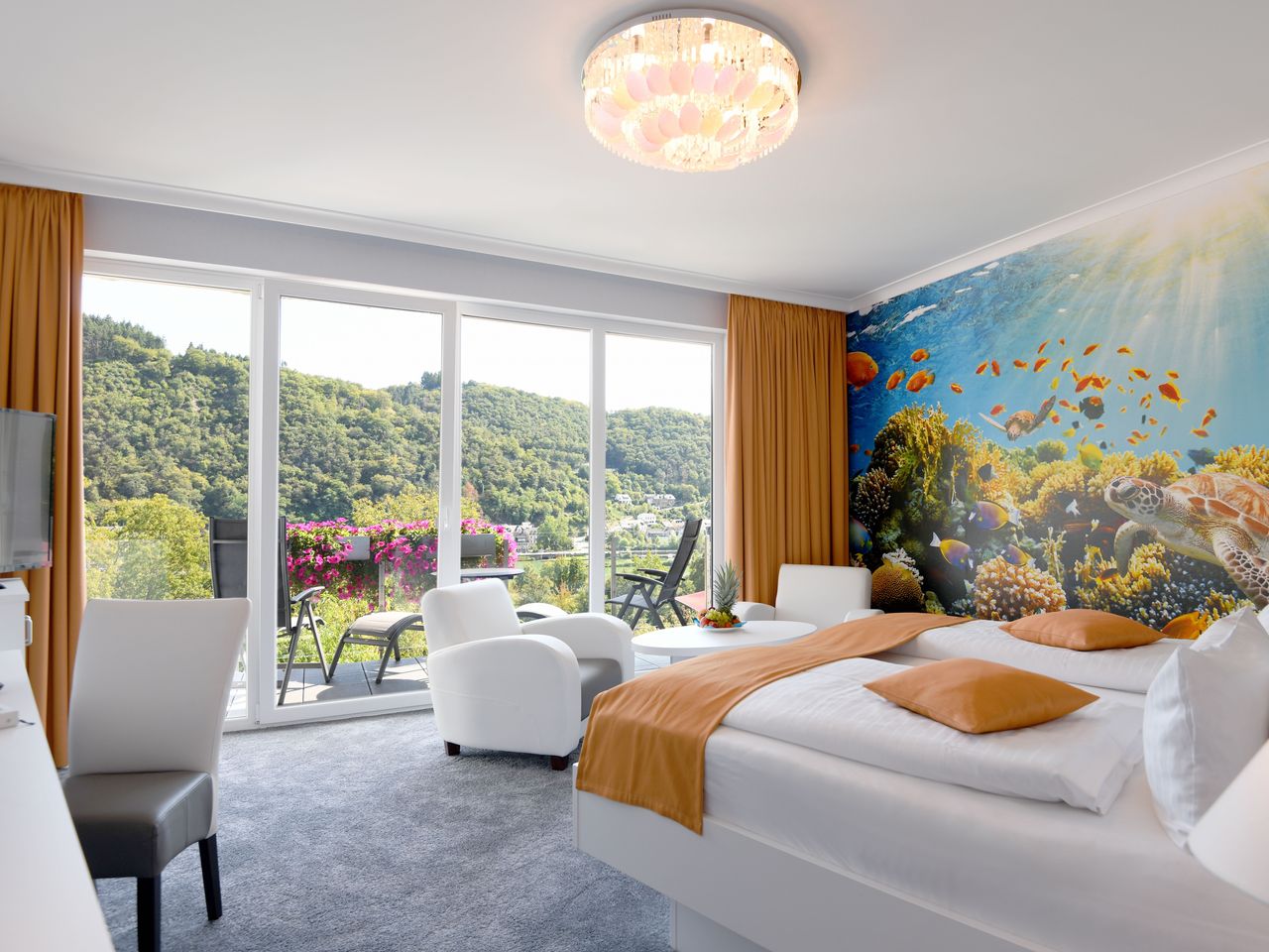 Doppelzimmer Deluxe mit Whirlwanne