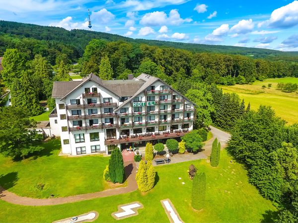4 Tage Weihnachten 2025 im Teutoburger Wald (23.-27.12.2025) Wohlfühlhotel Der JÄGERHOF in Willebadessen inkl. Halbpension