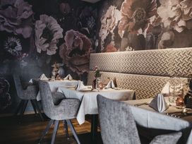 Fröhliche Familienzeit in Tirols Skidimension