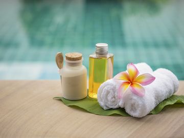 Wellnessdekoration im Behandlungsraum
