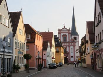 Brückenschoppen in Würzburg auf alter Mainbrücke