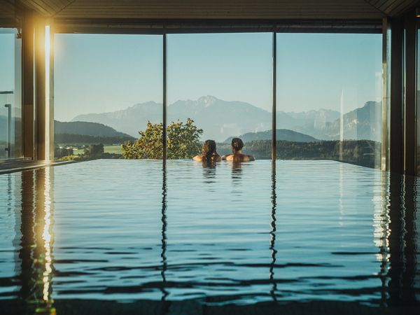 3 Tage Salzburg Stadt und Land – Auszeit mit Yoga & Infinity Pool Elixhauser Wirt  in Elixhausen inkl. Frühstück