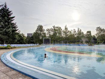 Karibische Wassertemperaturen - Therme plus Massage