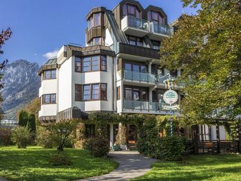 2 Tage Kurzurlaub mit Frühstück im AMBER HOTEL BAVARIA Bad Reichenhall