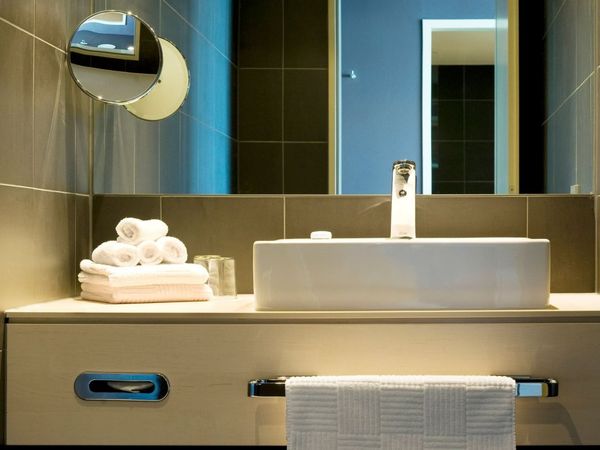 2 Tage im Herzen von Bremerhaven Atlantic Hotel Sail City, Bremen