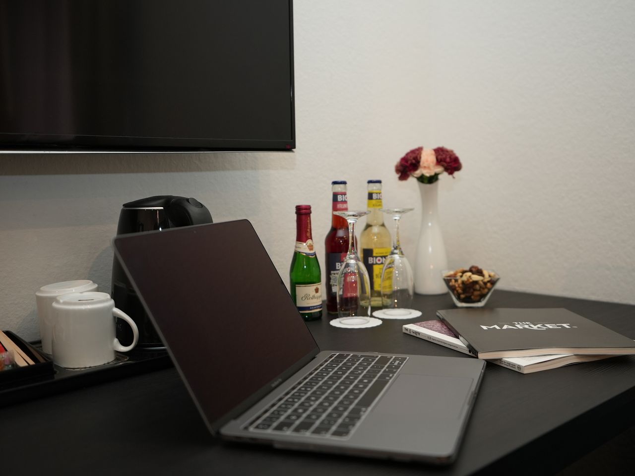 Hotel Attaché