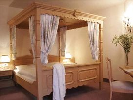 4 Tage Kurzurlaub mit VP+ im Burghotel am Hohen Bogen by Donna Hotels & Resorts