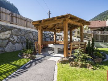 DA BLÜHT DAS LEBEN WIEDER AUF! 5 Tage / 4 Nächte