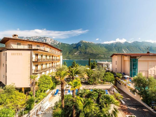 Bella Vita pur: 8 Tage im Hotel Garda Be...