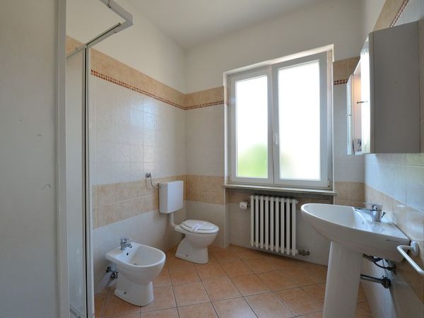 Wasserpark und Strand - 9 Tage am Gardasee in Peschiera del Garda Frühstück