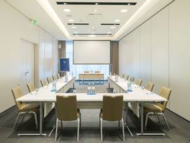 2 Tage im NH Danube City mit Frühstück