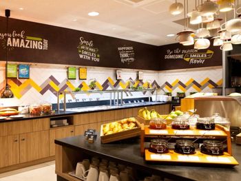 2 Tage Kurzurlaub mit Frühstück im Hampton by Hilton Munich Airport South