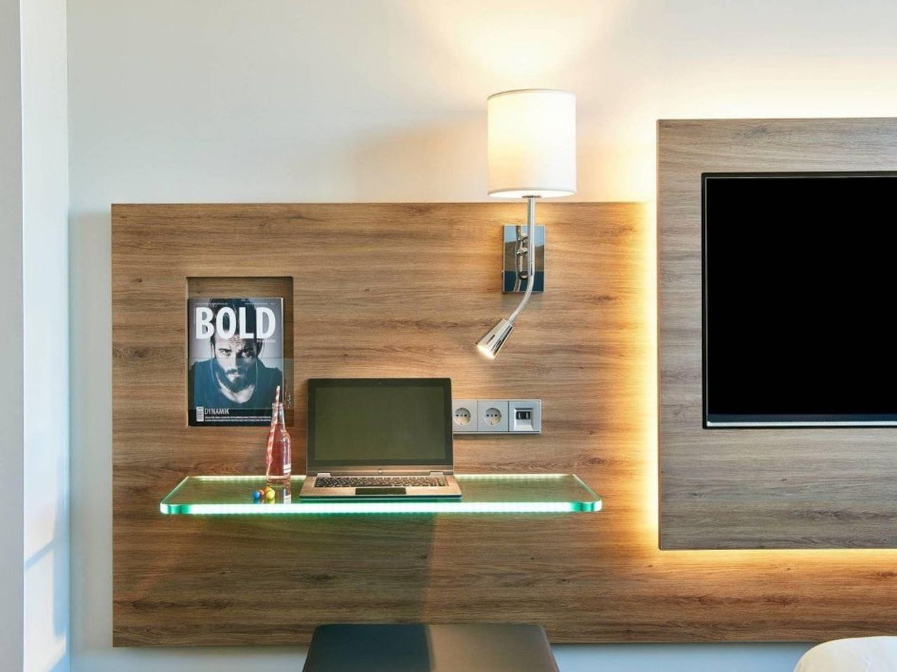 MOXY by Marriott Berlin Ostbahnhof