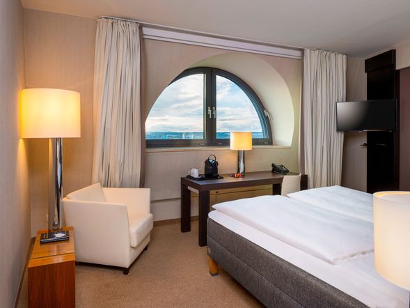 Doppelzimmer Panoramablick & hohe Etage