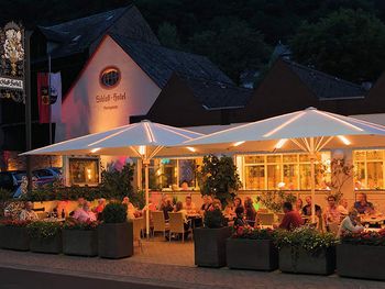 3 Tage am Rhein im Schloss-Hotel Petry mit HP