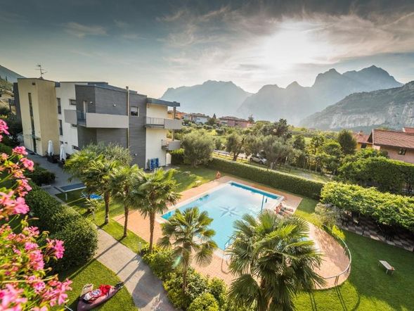 5 Tage Erholung in Torbole: Gardasee, Berge und entspannte Urlaubstage genießen ⭐