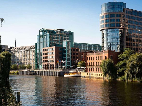 Abion Spreebogen Waterside Hotel