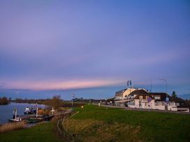 7 Tage Entspannung am Flussufer der Maas