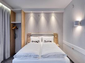 3 Tage mit Frühstück im Holiday Inn Express Göttingen