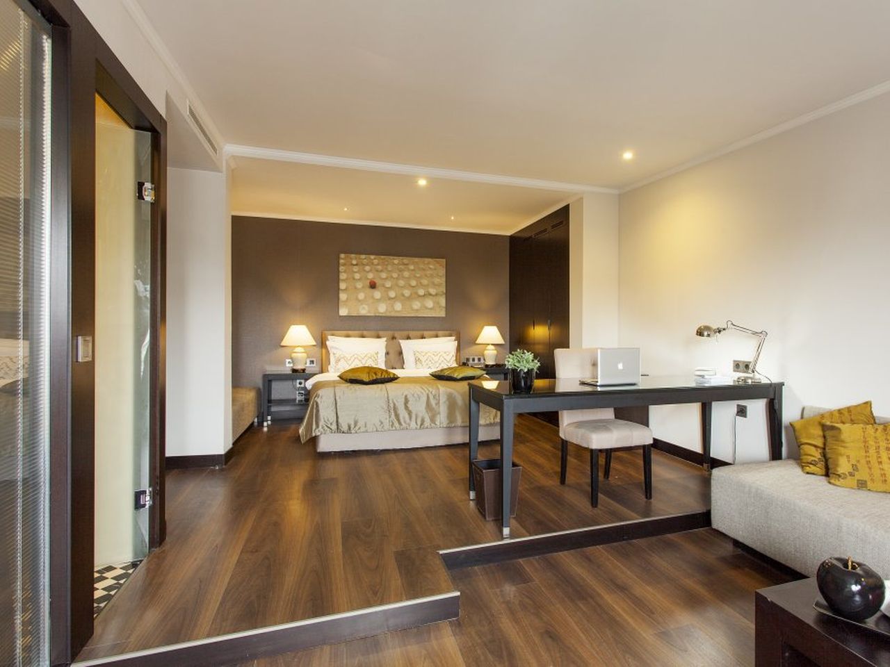 Quentin Boutique Hotel