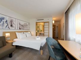 2 Tage mit Frühstück im Hotel Novotel Aachen City